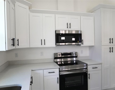 8924 N Orleans Avenue - Photo Thumbnail 39