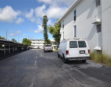 2944 W Bay Drive - Photo Thumbnail 23