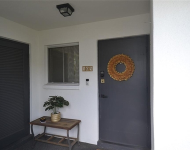 2944 W Bay Drive - Photo Thumbnail 1