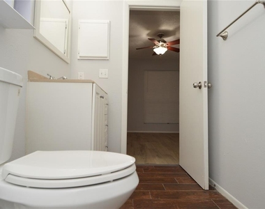 8645 Fancy Finch Drive - Photo Thumbnail 45