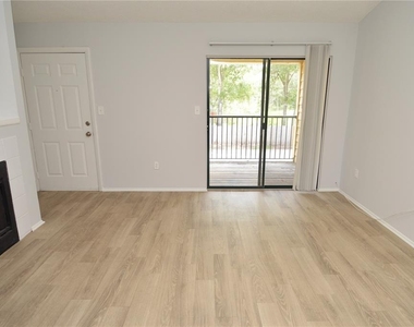 8645 Fancy Finch Drive - Photo Thumbnail 18