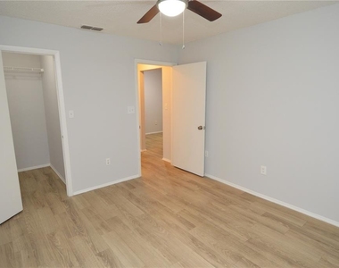 8645 Fancy Finch Drive - Photo Thumbnail 26