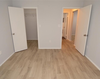 8645 Fancy Finch Drive - Photo Thumbnail 29