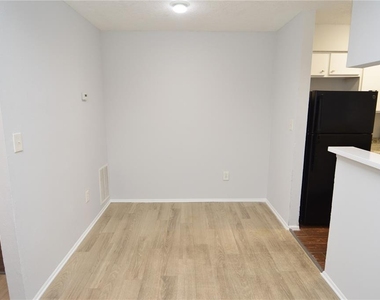 8645 Fancy Finch Drive - Photo Thumbnail 12