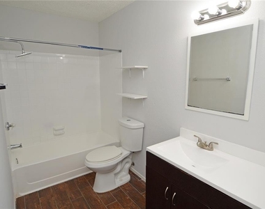 8645 Fancy Finch Drive - Photo Thumbnail 31