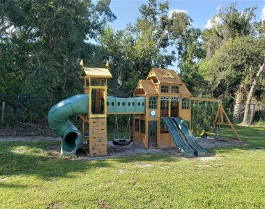 22640 Watersedge Boulevard - Photo Thumbnail 18