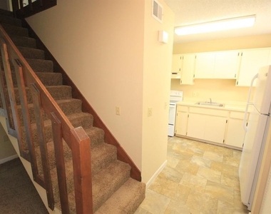 22640 Watersedge Boulevard - Photo Thumbnail 2