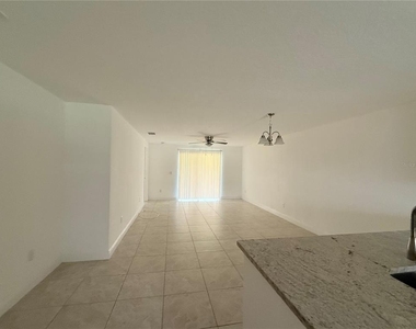 10440 Grimes Street - Photo Thumbnail 8