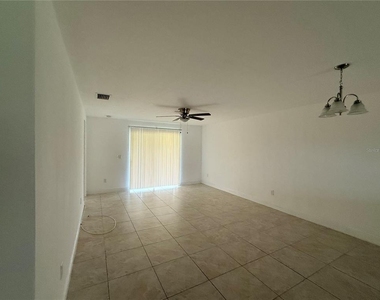 10440 Grimes Street - Photo Thumbnail 9