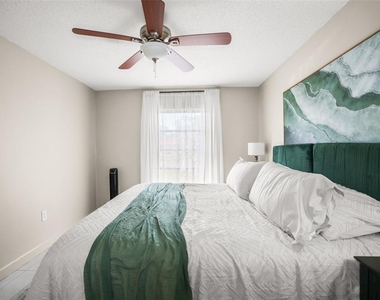 2700 Bayshore Boulevard - Photo Thumbnail 25