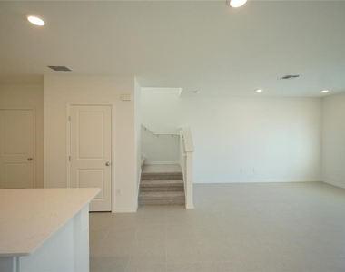 10536 Sage Canyon Drive - Photo Thumbnail 24