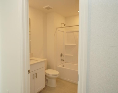 10536 Sage Canyon Drive - Photo Thumbnail 15