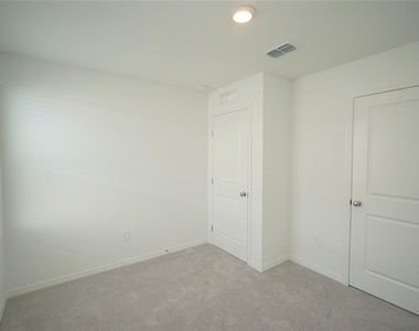 10536 Sage Canyon Drive - Photo Thumbnail 18