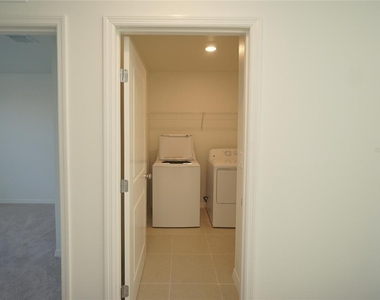 10536 Sage Canyon Drive - Photo Thumbnail 17