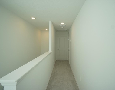 10536 Sage Canyon Drive - Photo Thumbnail 13