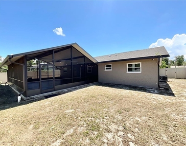 1545 Indiana Avenue - Photo Thumbnail 14