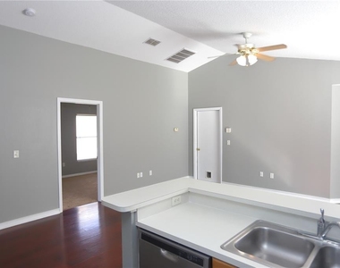 5826 Tanagerlake Road - Photo Thumbnail 5