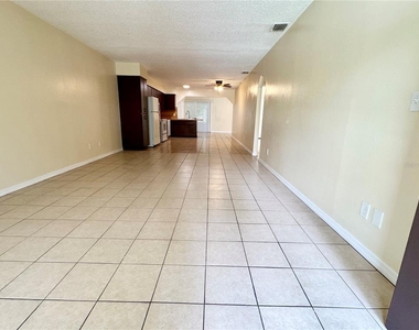 4211 9th Street E - Photo Thumbnail 2