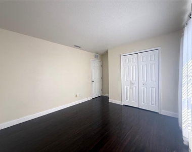 30909 Sonnet Glen Drive - Photo Thumbnail 24