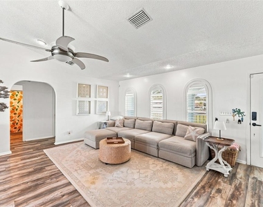 4017 Triggerfish Drive - Photo Thumbnail 5