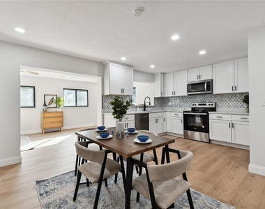 1639 Summit Way - Photo Thumbnail 11