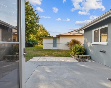 1639 Summit Way - Photo Thumbnail 26
