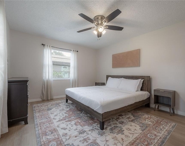 6910 S Macdill Avenue - Photo Thumbnail 21
