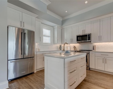 176 Brightwater Drive - Photo Thumbnail 4