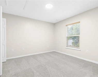 352 Clearfield Avenue - Photo Thumbnail 31