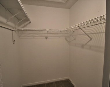 6633 68th Street N - Photo Thumbnail 11