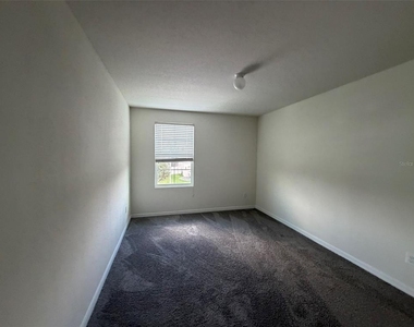 7557 Tuscan Bay Circle - Photo Thumbnail 8