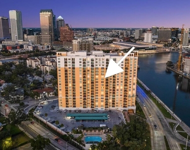 345 Bayshore Boulevard - Photo Thumbnail 2