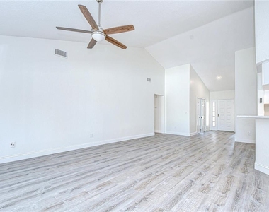 9731 62nd Avenue N - Photo Thumbnail 5