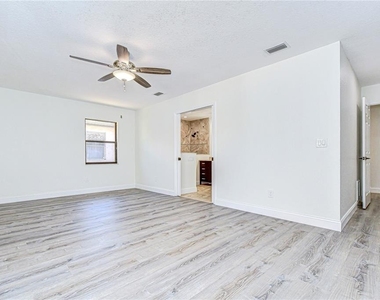 9731 62nd Avenue N - Photo Thumbnail 28