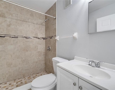9942 Turf Way - Photo Thumbnail 17