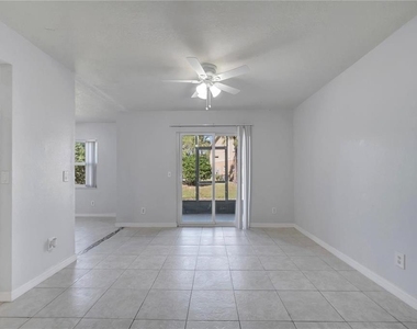 9942 Turf Way - Photo Thumbnail 7