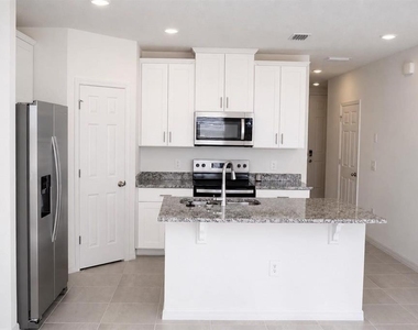 16380 Happy Eagle Drive - Photo Thumbnail 2