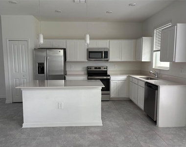 281 Bogey Drive - Photo Thumbnail 6