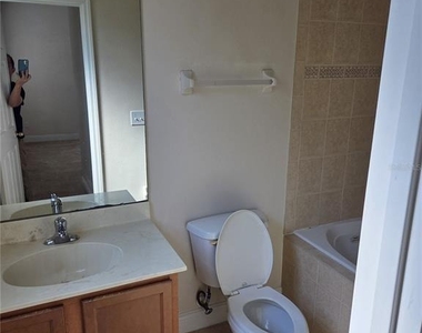 1055 La Mirada Court - Photo Thumbnail 17