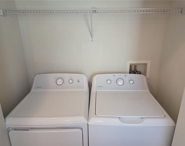 1055 La Mirada Court - Photo Thumbnail 19