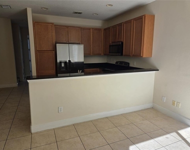 1055 La Mirada Court - Photo Thumbnail 11