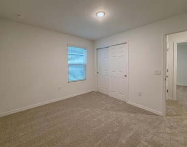 438 Marion Loop - Photo Thumbnail 22