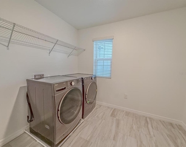 438 Marion Loop - Photo Thumbnail 42
