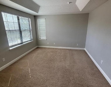 8171 Roseville Boulevard - Photo Thumbnail 9