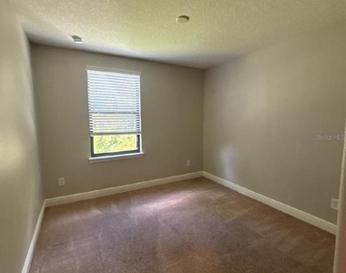 8171 Roseville Boulevard - Photo Thumbnail 11