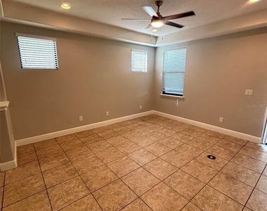 8171 Roseville Boulevard - Photo Thumbnail 5