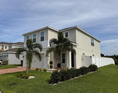 862 Marcel Loop - Photo Thumbnail 20