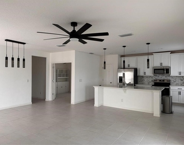862 Marcel Loop - Photo Thumbnail 2