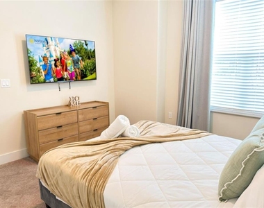 17406 Serenidad Boulevard - Photo Thumbnail 8