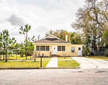 412 E Tillman Avenue - Photo Thumbnail 1